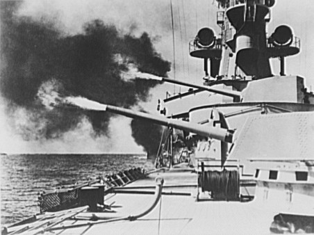 File:De Ruyter guns.jpg