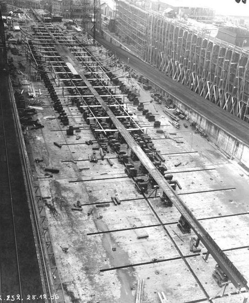 File:Graf Zeppelin 1936.jpg