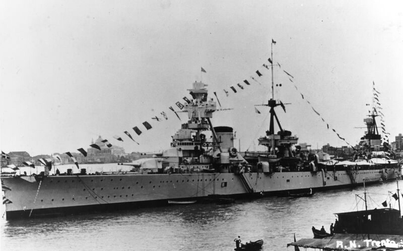 File:Italian cruiser Trento NH 86592.jpg