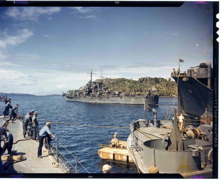 File:USS Saint Louis CL 49.jpg